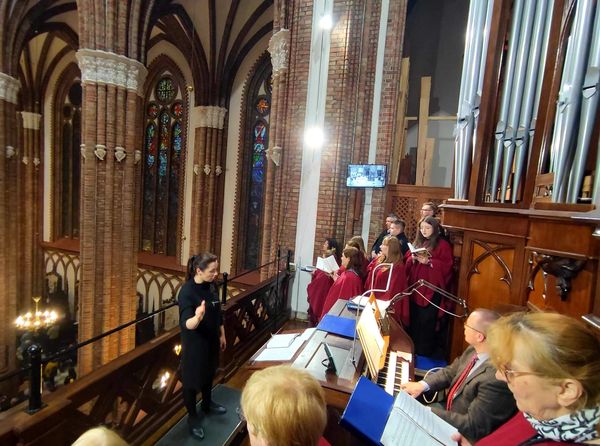 Zebranie się dzisiaj na liturgii w Katedrze Siedleckiej